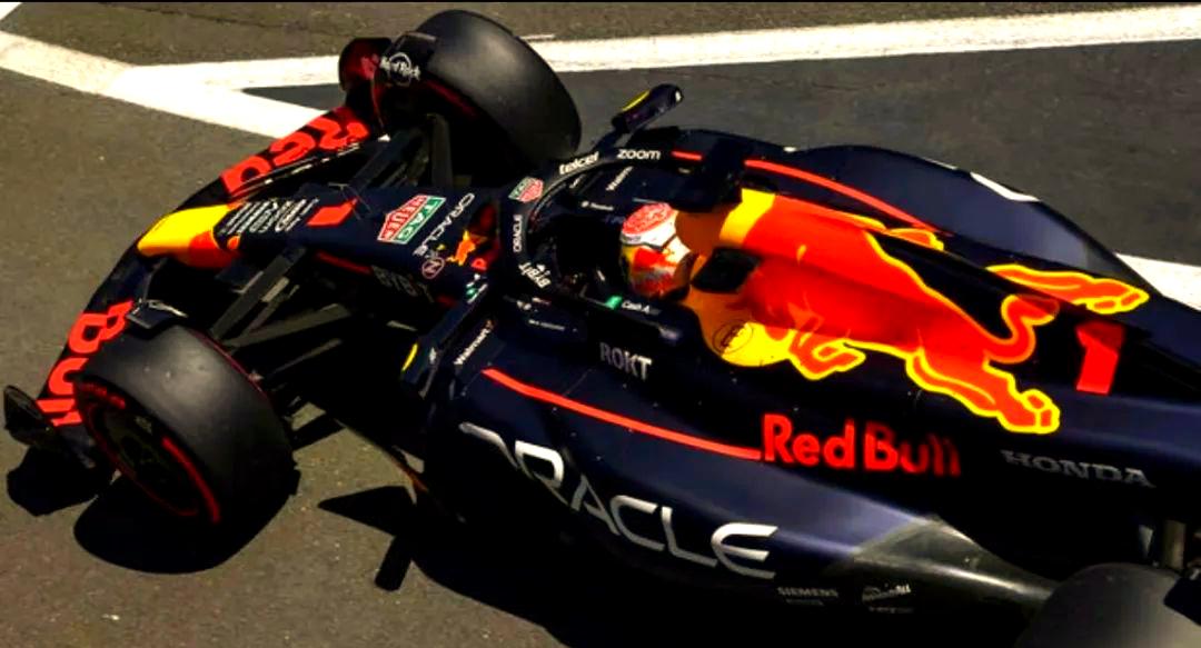 开云体育登录-雷诺车队险胜红牛车队，拉塞尔扛起全队