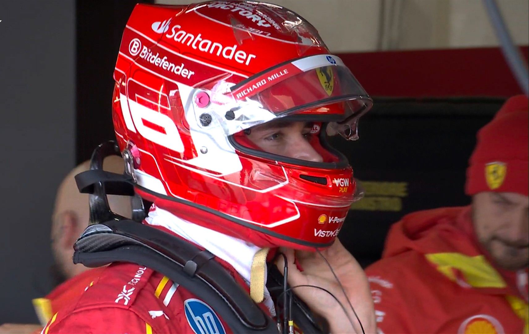 开云体育中国-红牛车队鏖战哈斯车队，佩雷兹高光表现  第2张