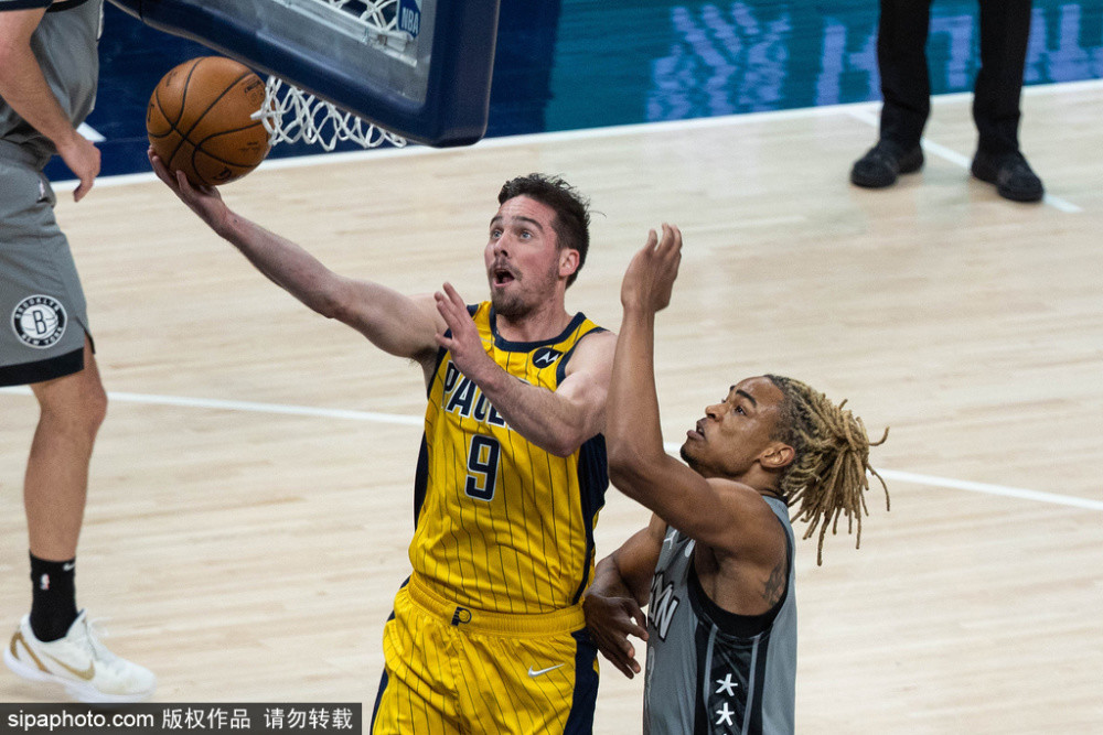 开云下载-步行者完胜四川队，哈登带队取胜  第2张