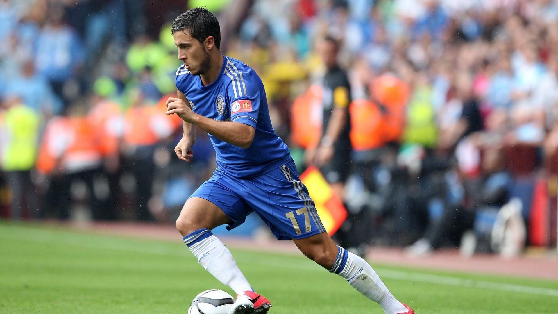 开云体育app-罗德里戈的欧冠交响曲,当荷兰风暴席卷那不勒斯之夜 第2张 开云体育app-罗德里戈的欧冠交响曲,当荷兰风暴席卷那不勒斯之夜 第2张