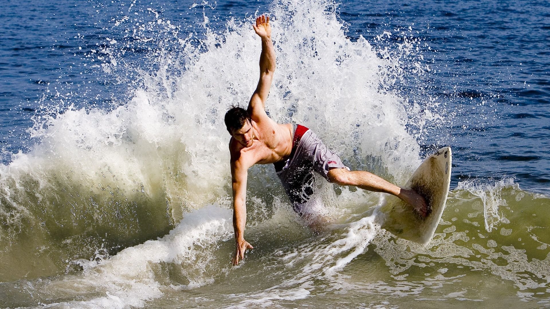 开云官网-德甲争冠战焦点战，马德里竞技力克摩纳哥，一场跨越联赛的战术启示录